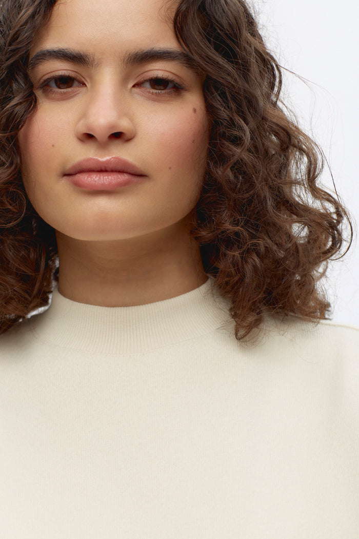 Women’s Cozy Crewneck in Natural