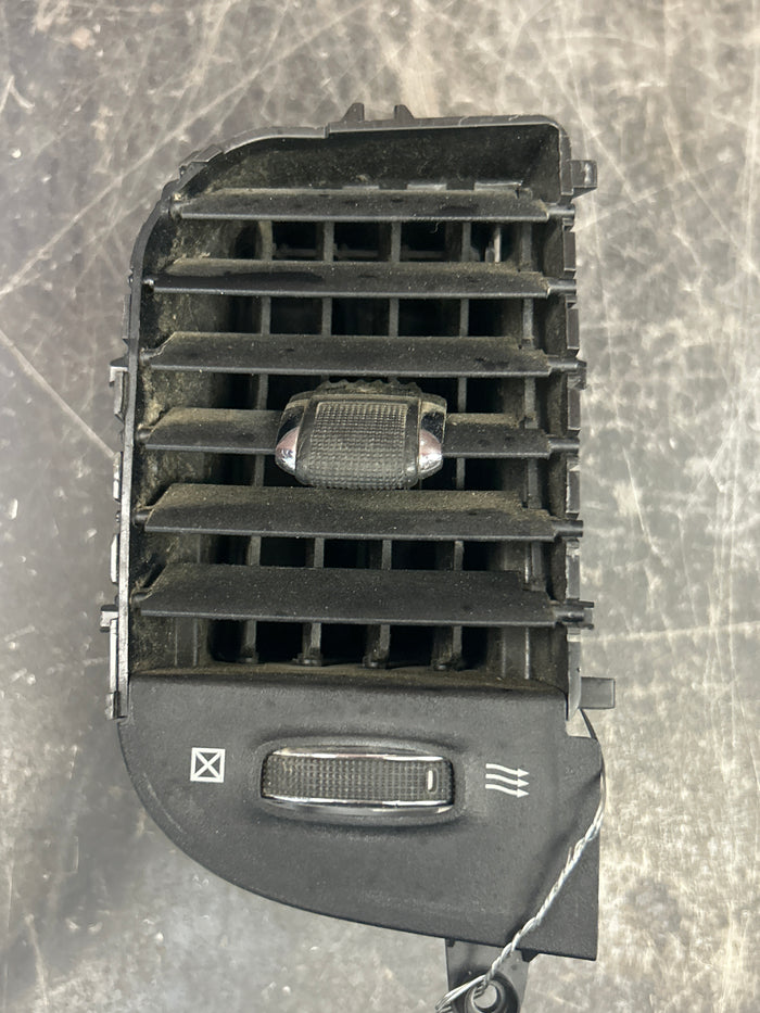 2013-2024 DODGE RAM 1500-3500 DASH AIR VENT PAIR CENTRAL BEZEL 5MK67DX9AA