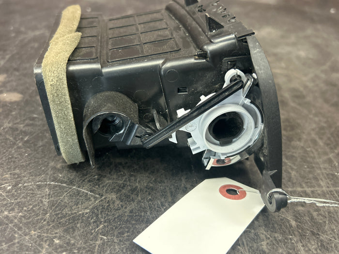 2013-2024 DODGE RAM 1500-3500 DASH AIR VENT PAIR CENTRAL BEZEL 5MK67DX9AA
