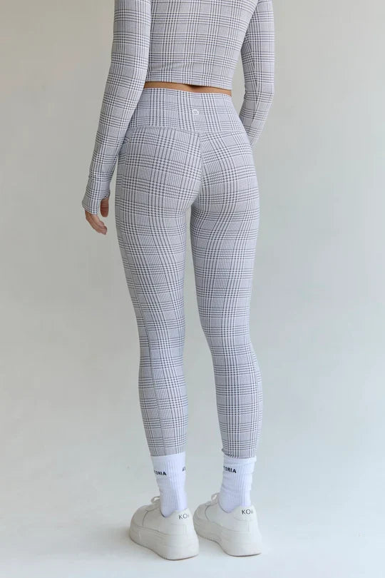 Astoria Airvíve Pocket Legging - Grey Plaid