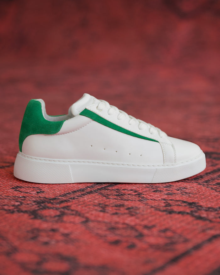 Martin Valen Axino white sneaker close-up side profile showing green stripe and heel