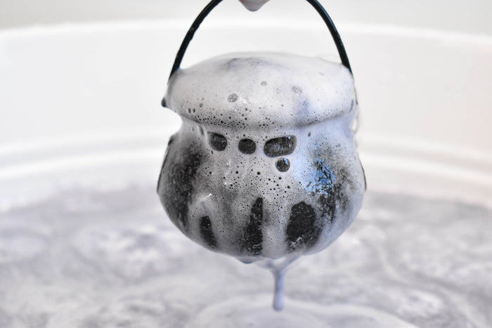 Bubbling Cauldron Halloween Bath Bomb - Ghostie