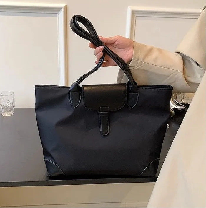 CL1515 - Elegant Fabric Tote Handbag