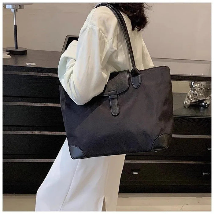 CL1515 - Elegant Fabric Tote Handbag