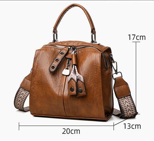 CL1590 - Retro Boston Shoulder Bag