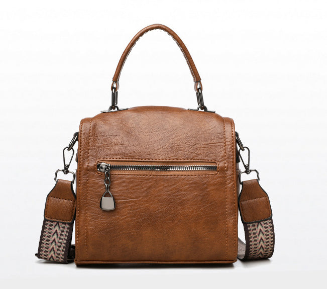 CL1590 - Retro Boston Shoulder Bag