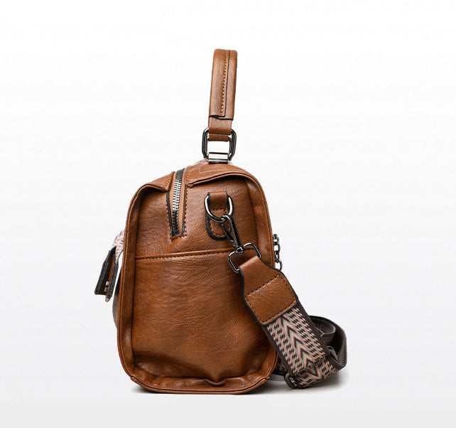 CL1590 - Retro Boston Shoulder Bag