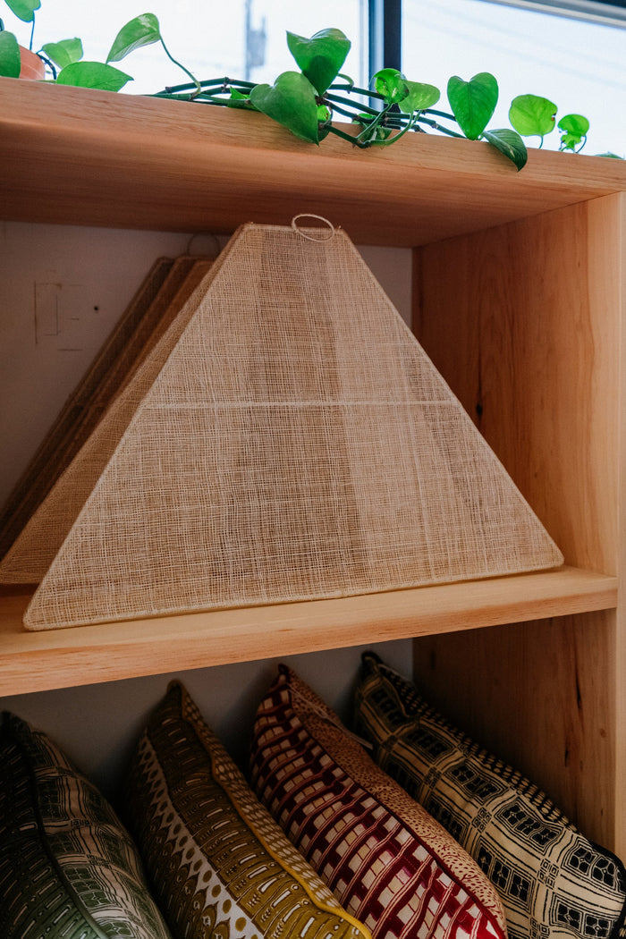 Collapsible Woven Food Tent