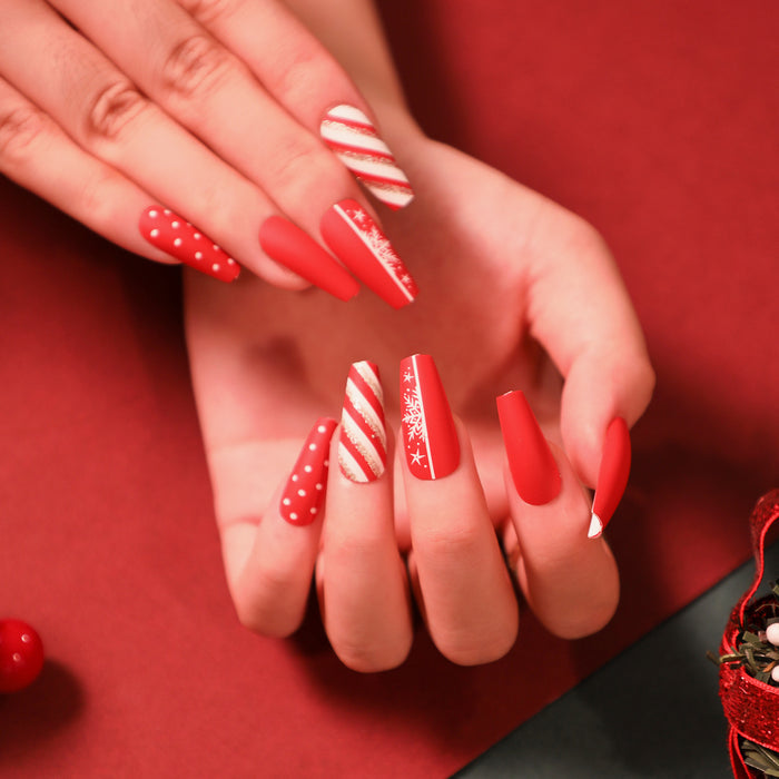 NA061 - Christmas Themed Press On Nails