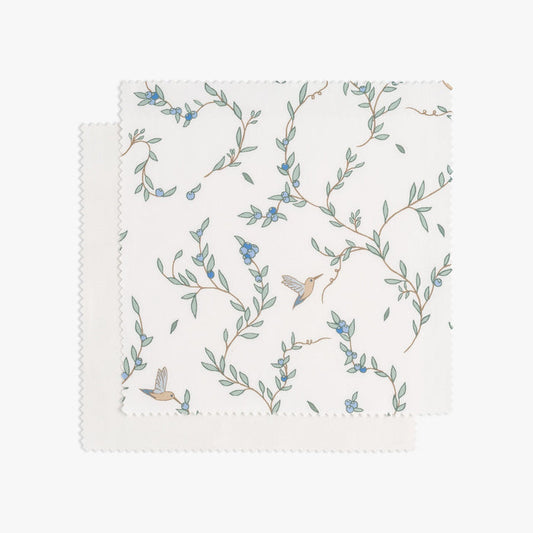 "Secret Garden" print in ivory color swatch