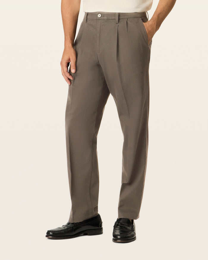 Signature Iron Free Khakis, Pleated, Classic Fit with Stain Defender®