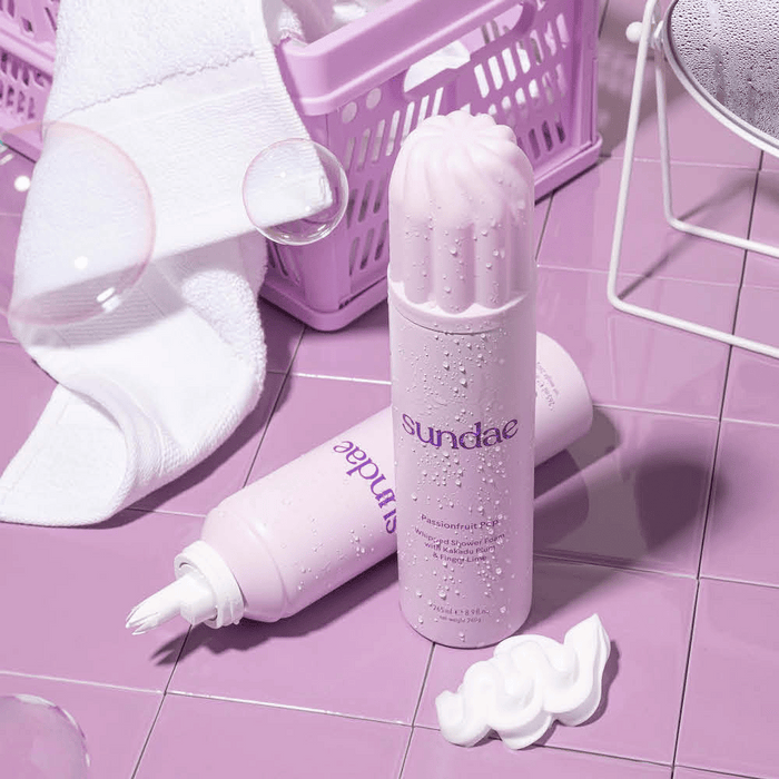 Sundae Passionfruit Pop Foaming Body Wash-