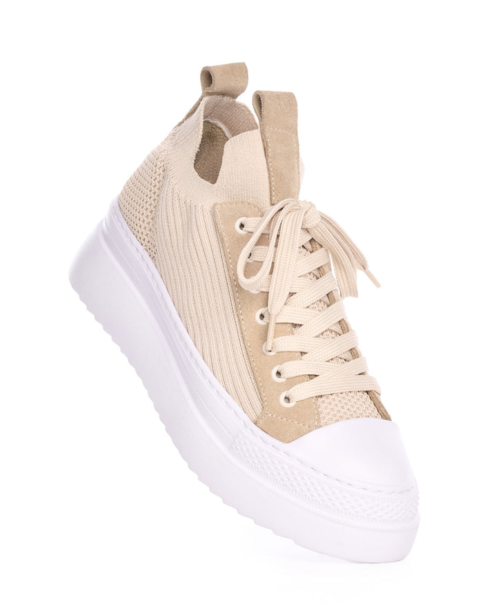 Martin Valen Valento knitwear beige sneakers, angled top view showing beige laces, knit side panels and thick white platform sole.