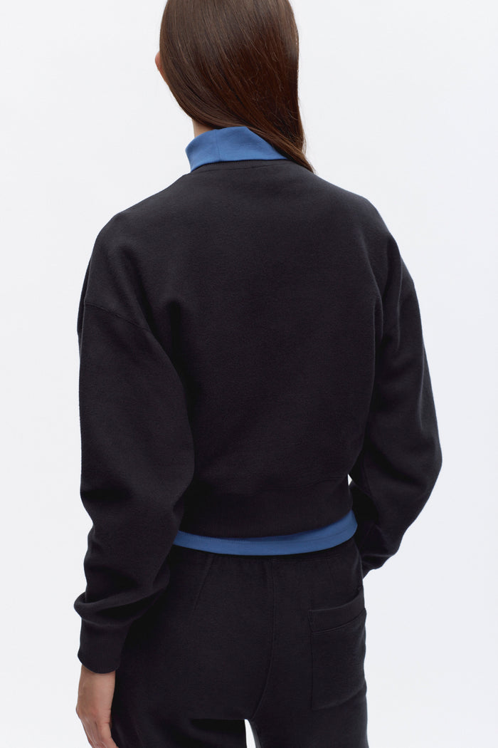 Women’s Cozy Crewneck in Black