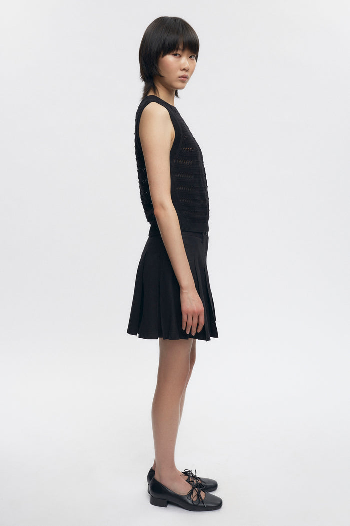 Women's Dendera Twill Pleated Mini in Black