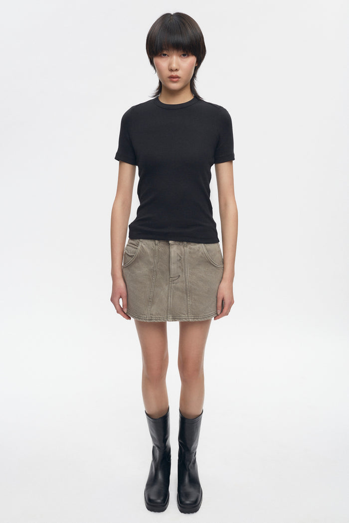 Women's Fitted Rib Tee in Black