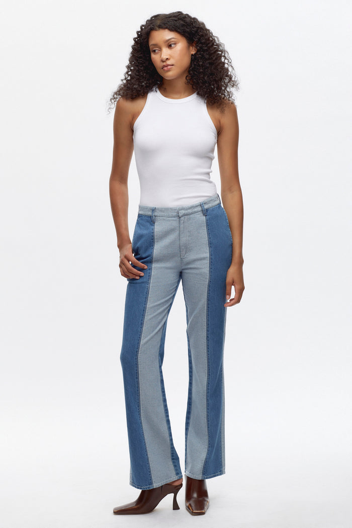 Inari is 5'10 is a regular 26 and is wearing a 27.