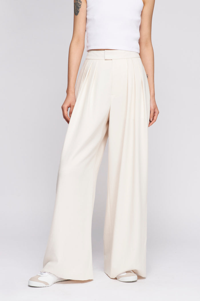 Women's Plaza Trouser in Alabaster