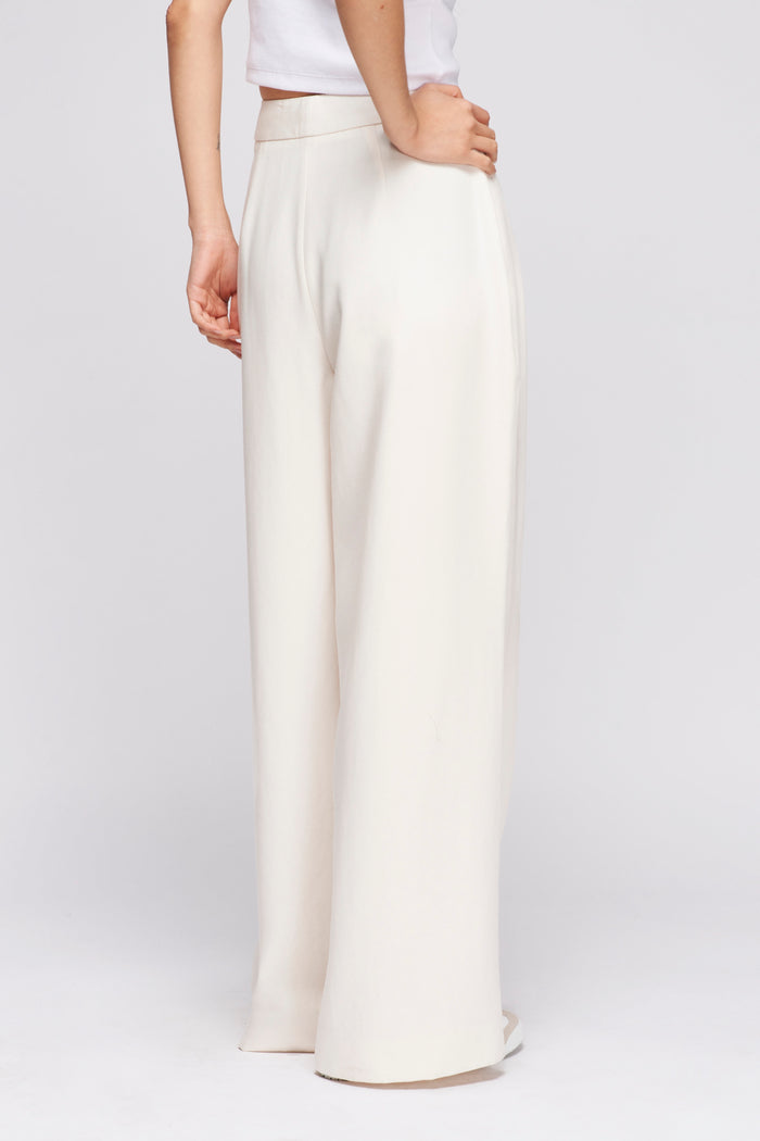 Women's Plaza Trouser in Alabaster