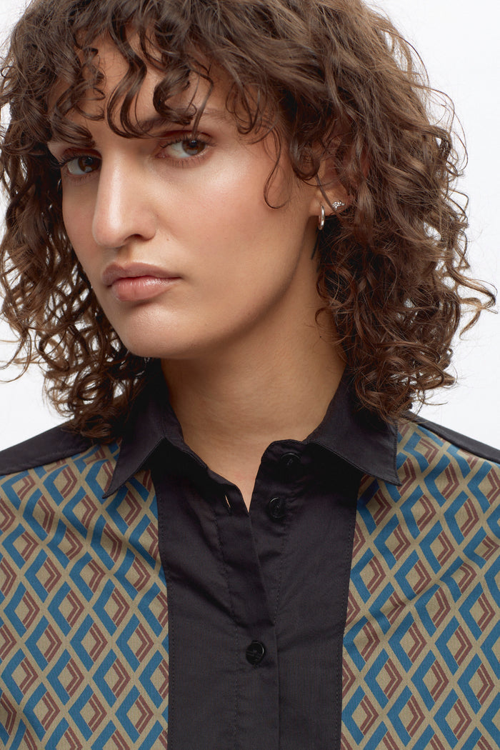 Women's Soad Shirt in Olive/Black